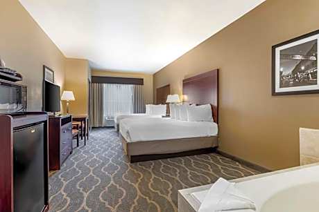 Queen Room with Two Queen Beds and Spa Bath - Mobility Accessible/Communication Assistance/Non-Smoking