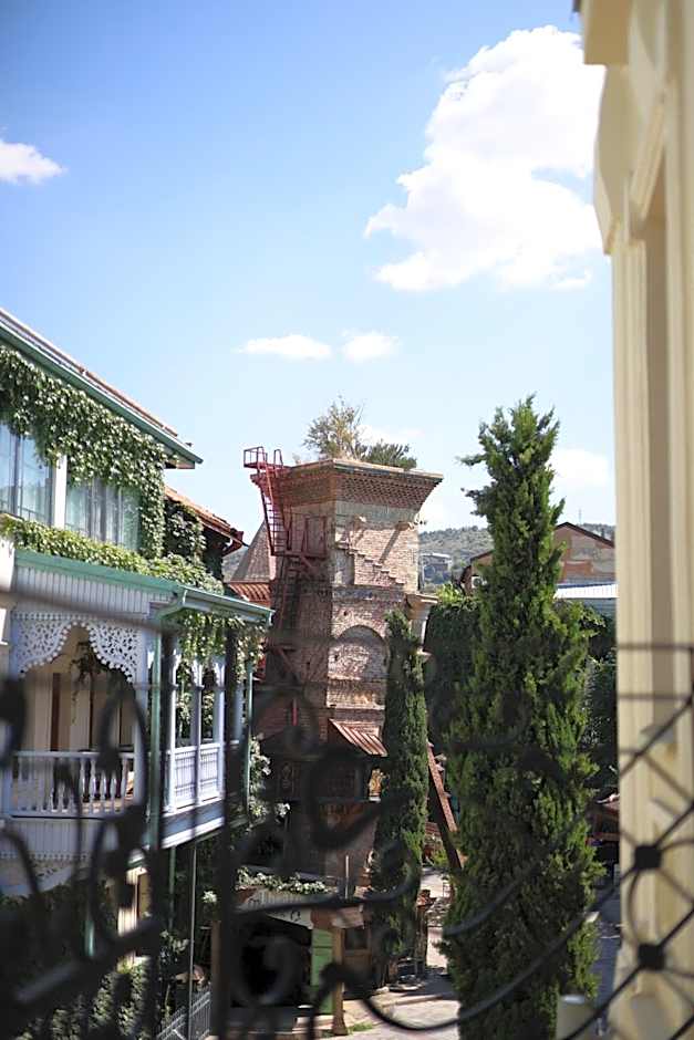 Mukhrantubani Boutique Hotel