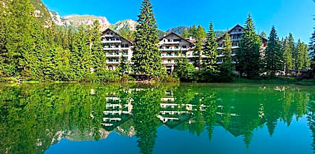 Hotel Lago di Braies