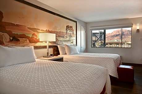 Queen Room with Two Queen Beds - Non-Smoking