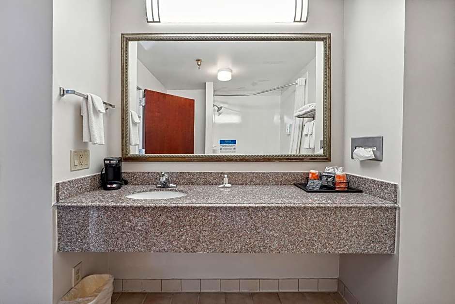 Quality Inn & Suites Dawsonville