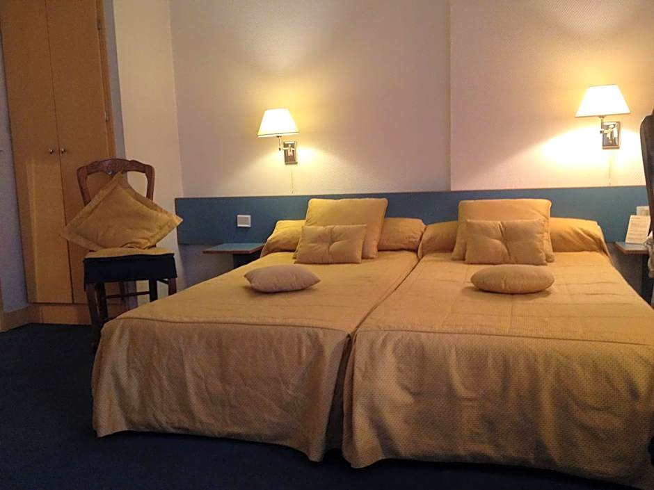 Hotel Paris Vesinet -ex Auberge des 3 Marches