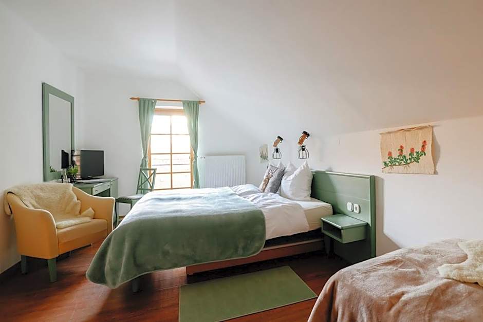 Eko hiša-Eco House Na razpotju