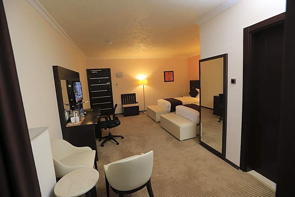 Cassiopeia Hotel