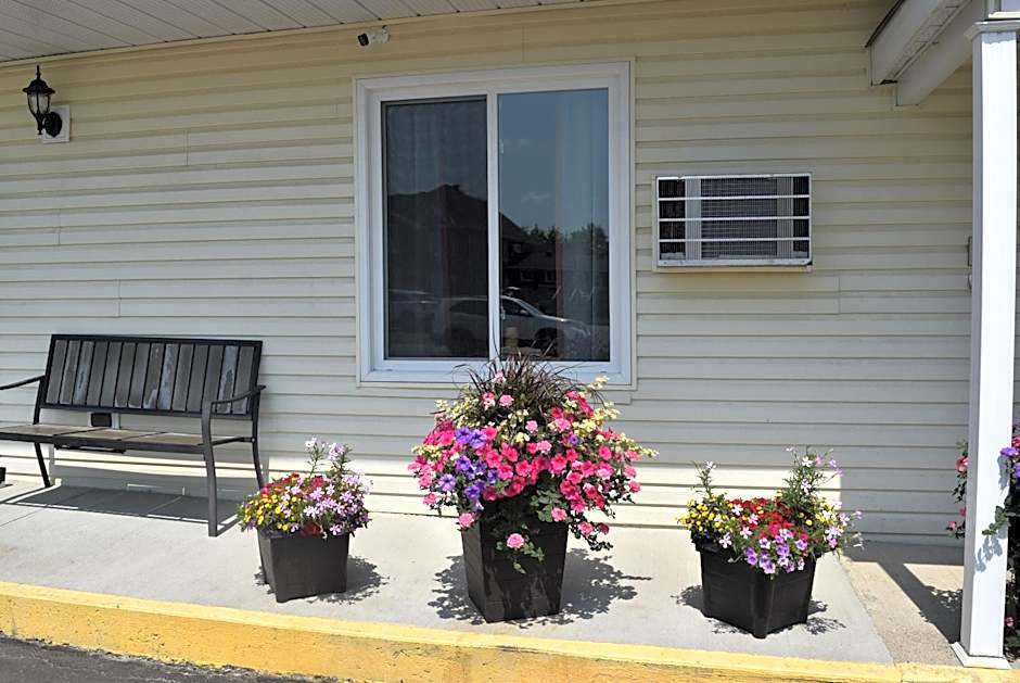 Knights Inn Arnprior