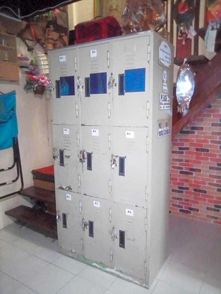 Ban Kru Ae mixed dorm