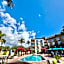 Holiday Inn Express & Suites Naples Downtown - 5th Avenue