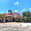 La Quinta Inn & Suites by Wyndham Dallas Arlington South