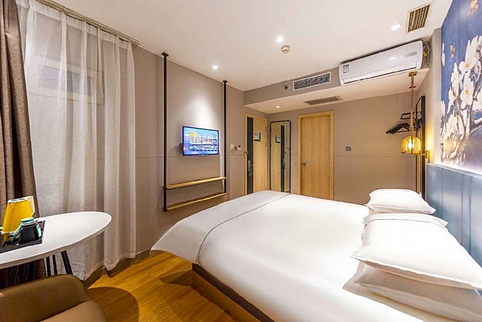 Magnotel Business Xining Dashizi Mojia Street