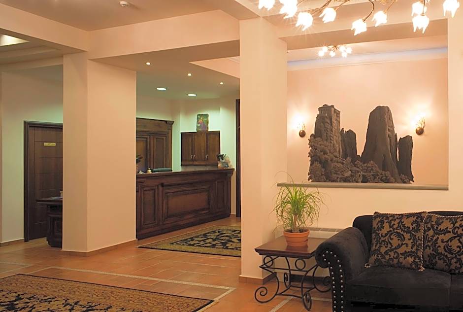 Dellas Boutique Hotel