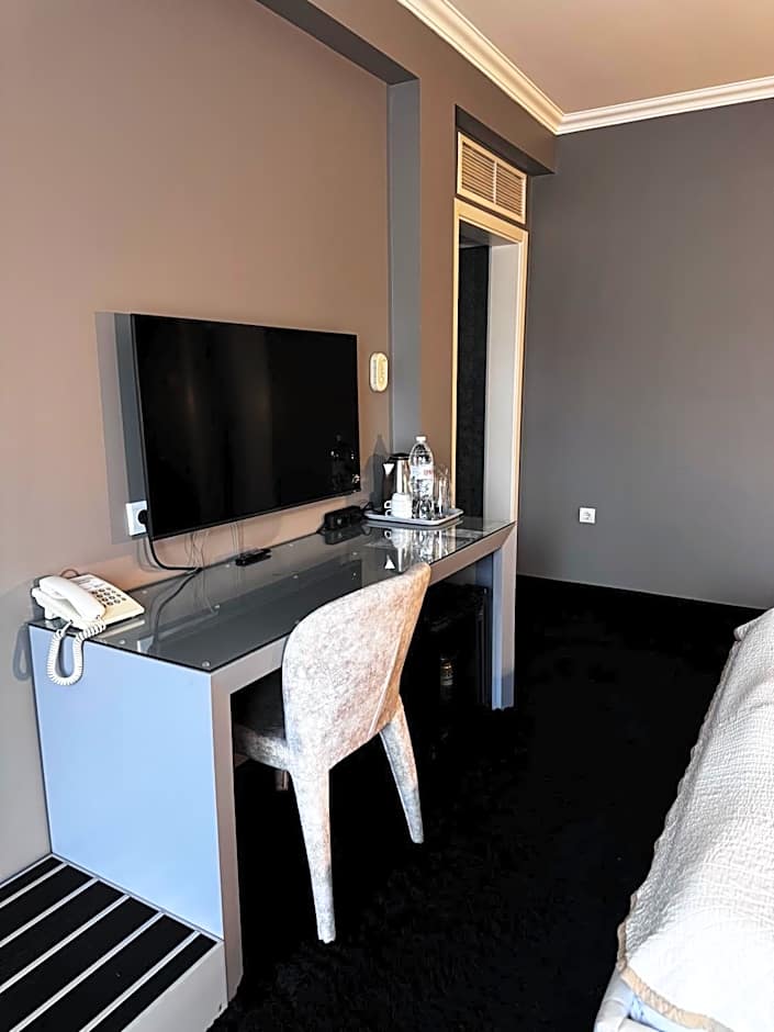 Agusta Hotel, Garden & SPA