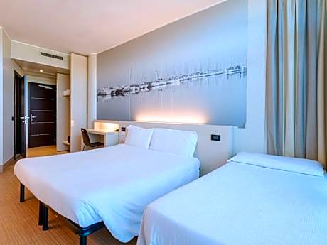 Economy Triple Room