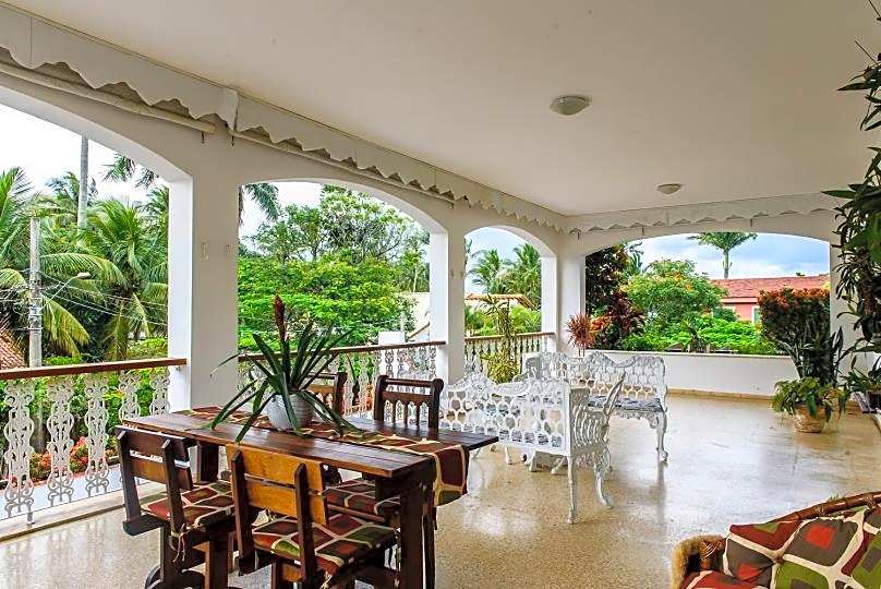 Bela's Suítes- 60 m da praia de Barequeçaba