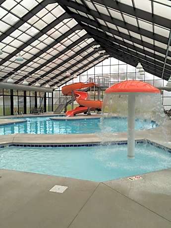 Grand Smokies Resort Lodge Pigeon Forge