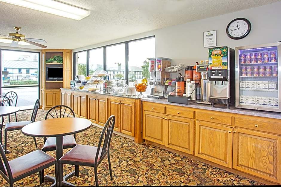 Days Inn by Wyndham Valdosta I-75