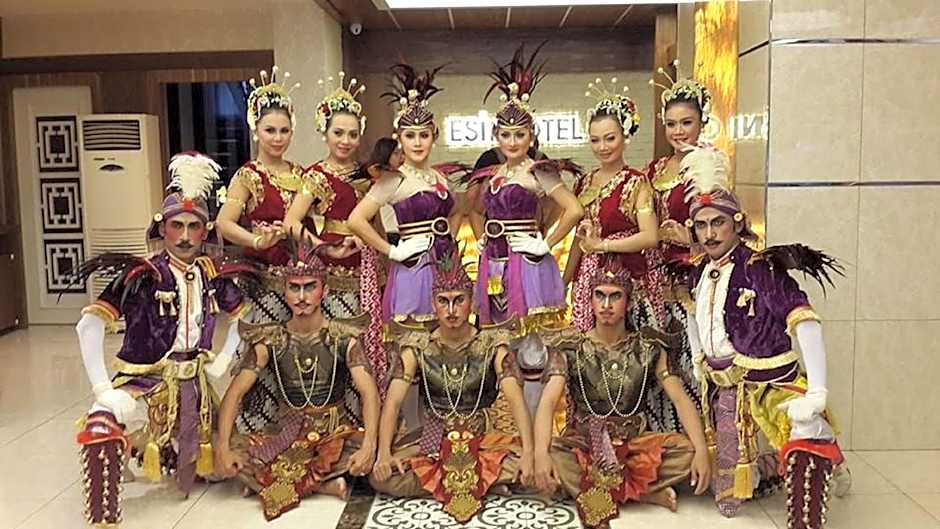 Esin Hotel