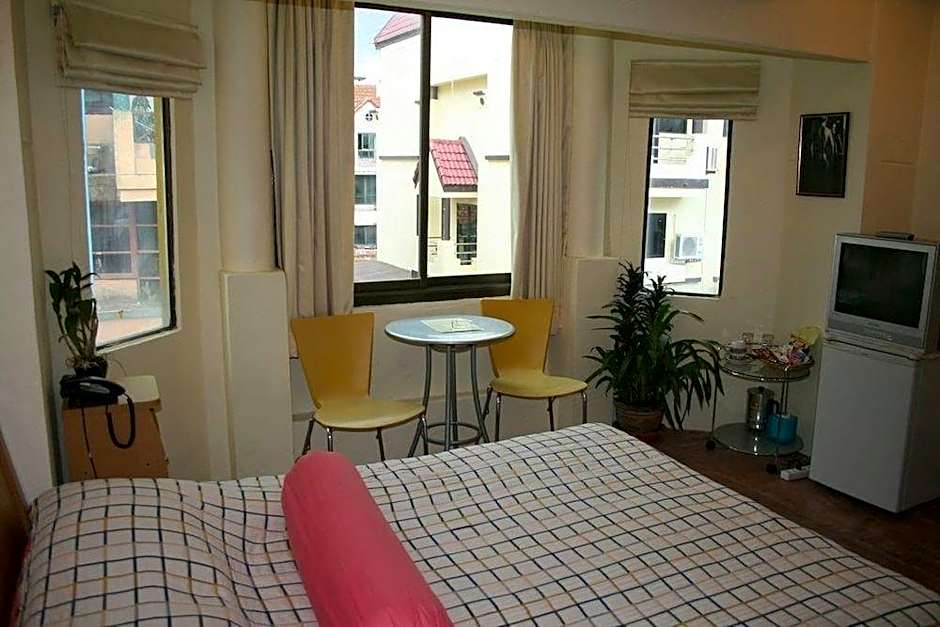 Aquarius Gay Guesthouse and Sauna