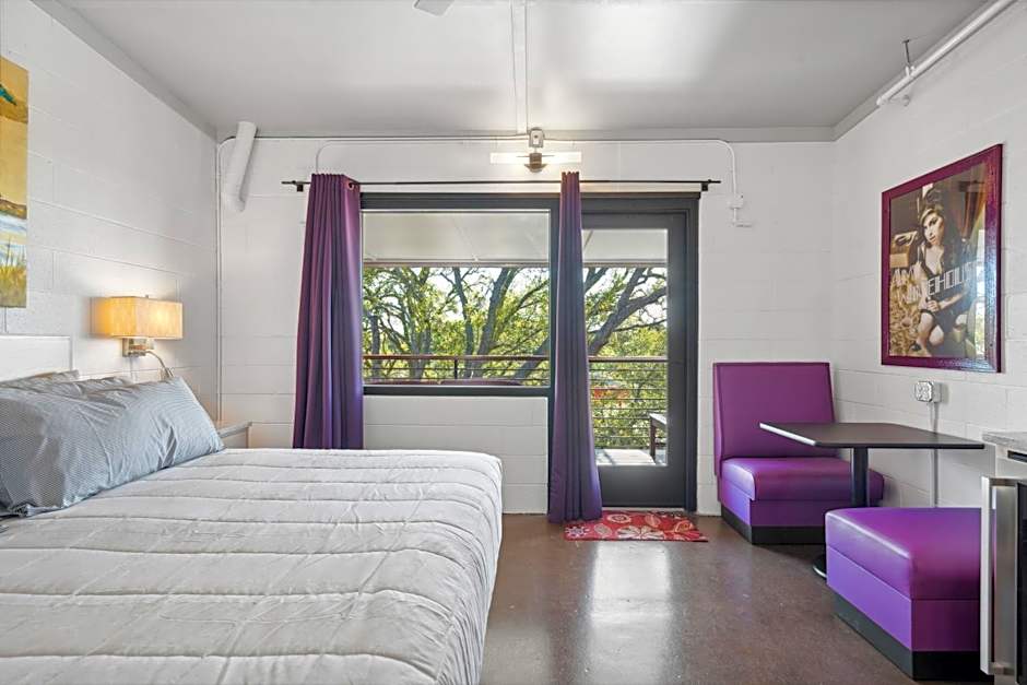 Boutique Vera Hotel in the Heart of Folly Beach