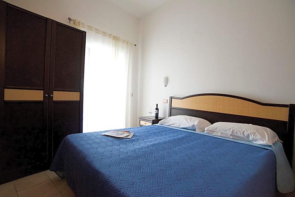 Photo 1 of 21 of Double Room