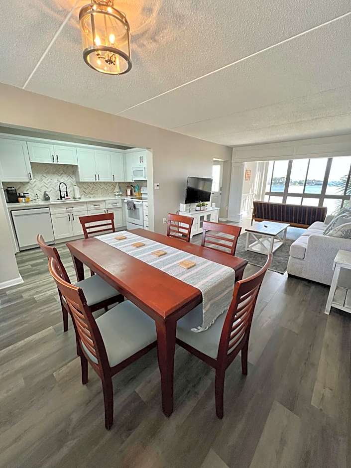 Wondrous Waterfront Condo w/ Pool & Washer/Dryer