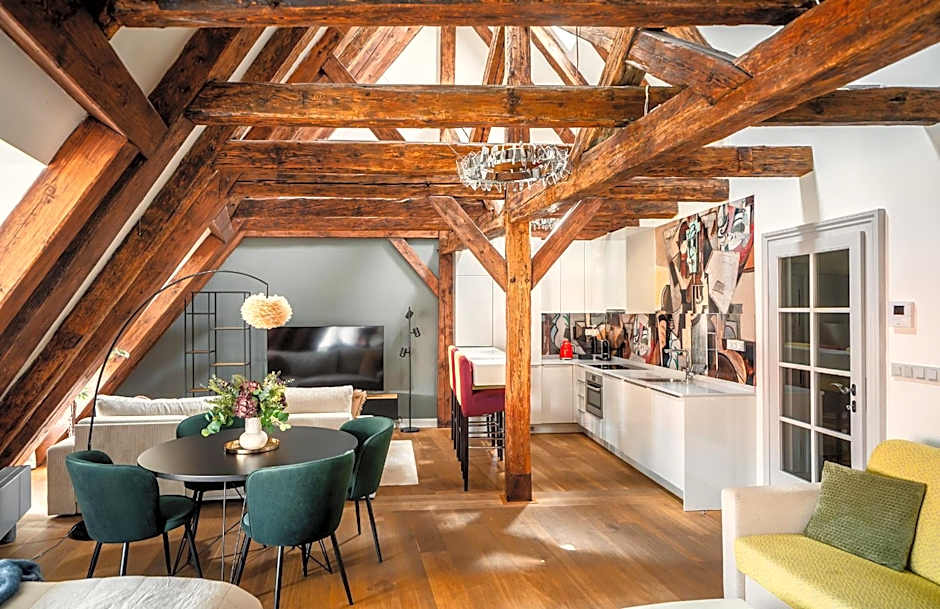 Old Royal Post Boutique Hotel & Premium Suites