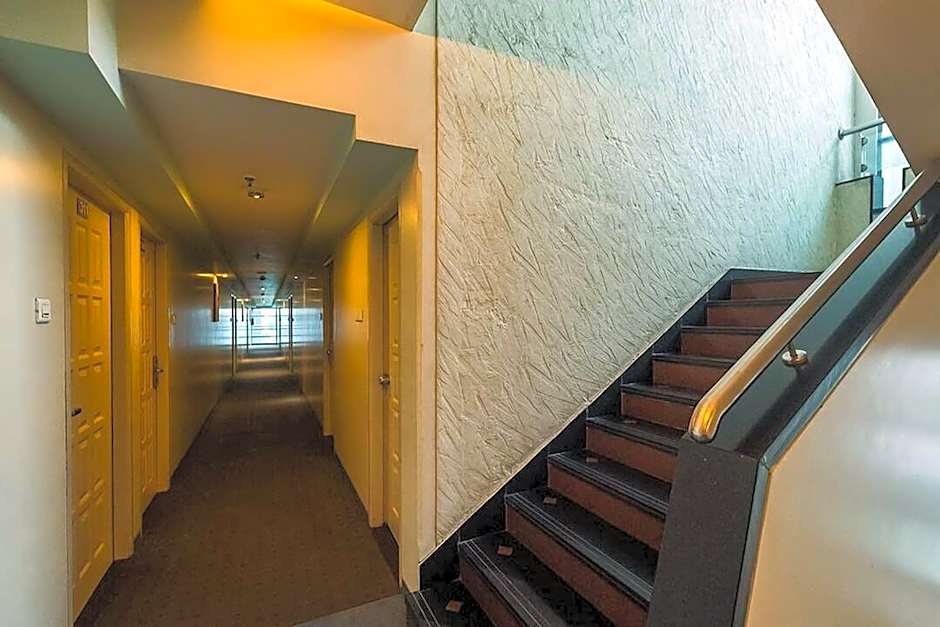 Hotel Seven Heaven