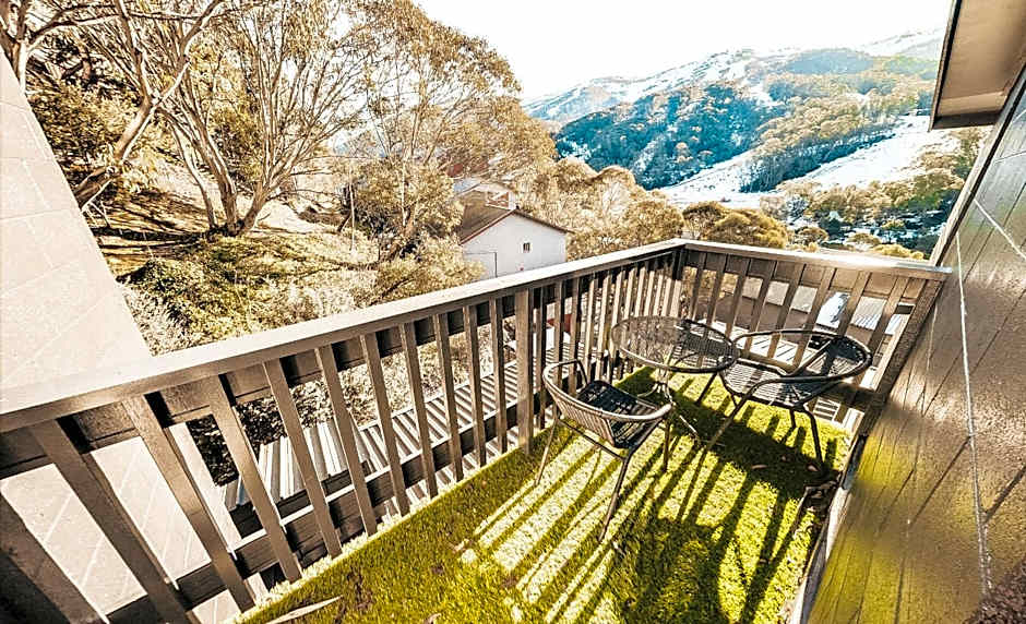 Bernti's Mountain Inn