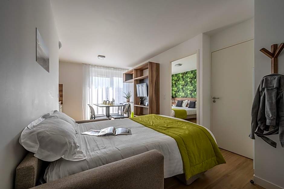 ATHOME RESIDENCE ET SPA