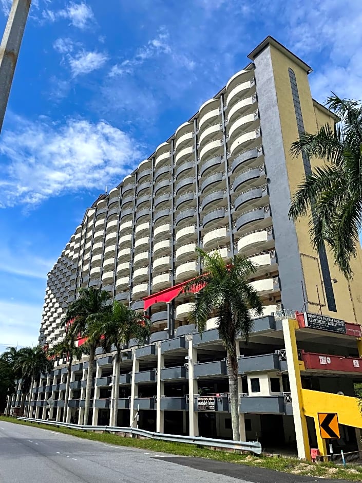 Dindings Pantai Desair Apartment By DPD