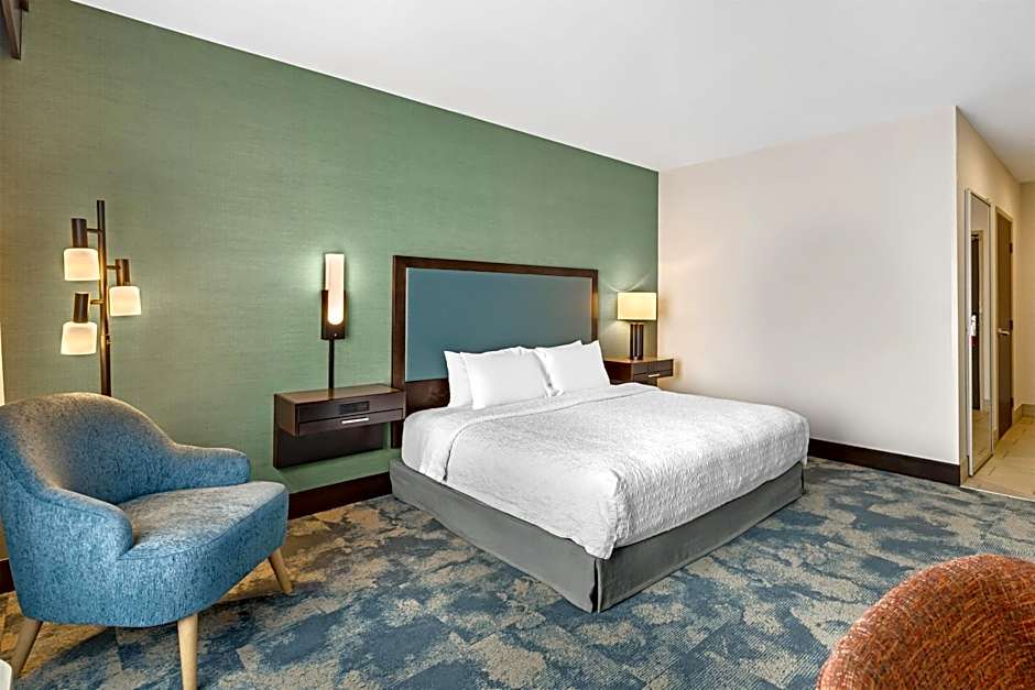 Hampton Inn By Hilton & Suites Bend