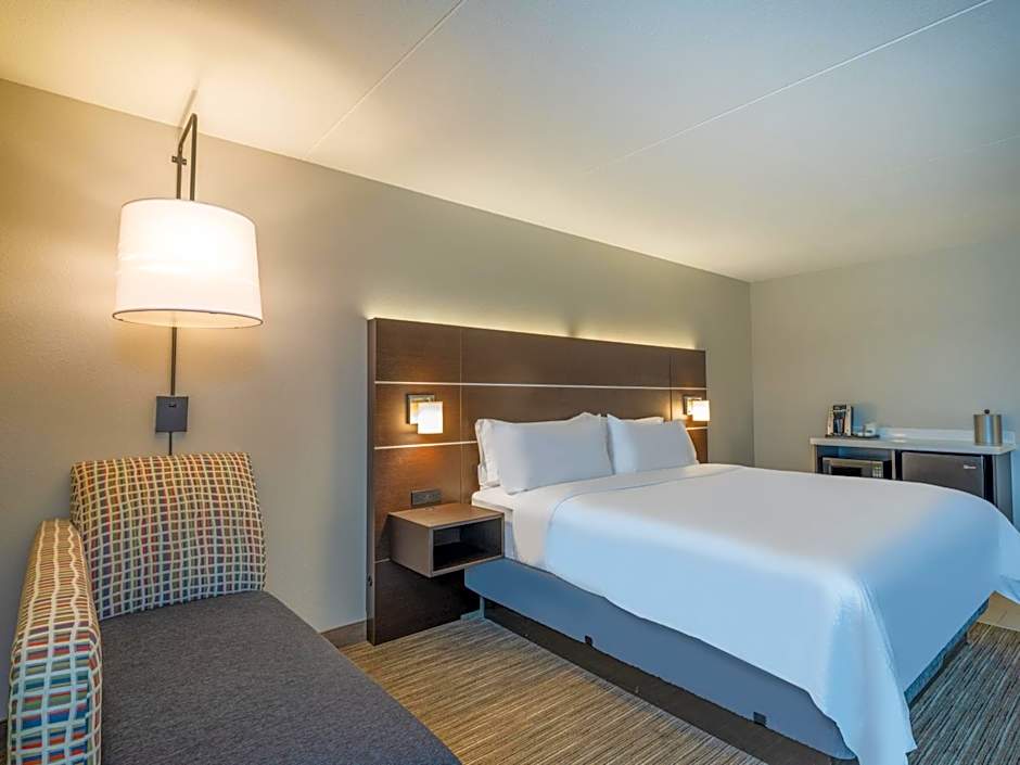 Holiday Inn Express Minneapolis West - Plymouth By IHG