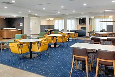 Courtyard by Marriott New Haven Orange/Milford