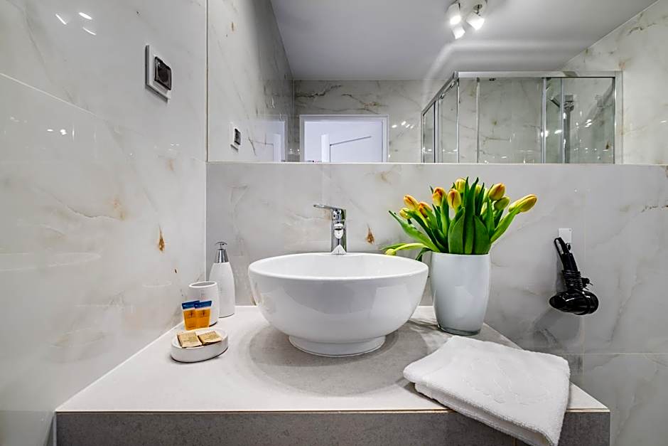 SAVOY Mariacka Apartments