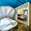18Arts Hotel