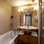 Clarion Aparthotel Toulouse Blagnac Airport