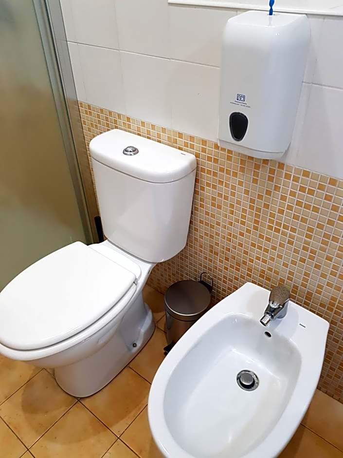 B&B Gisira