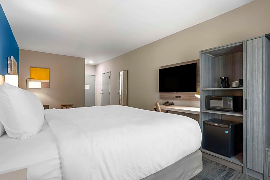Comfort Inn & Suites