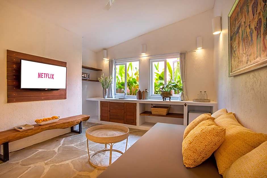 PinkPrivate Sanur - for Cool Adults Only