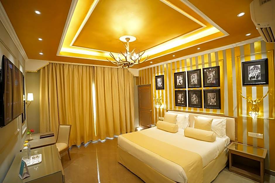 Photo 1 of 8 of Executive Suite, Garden View
