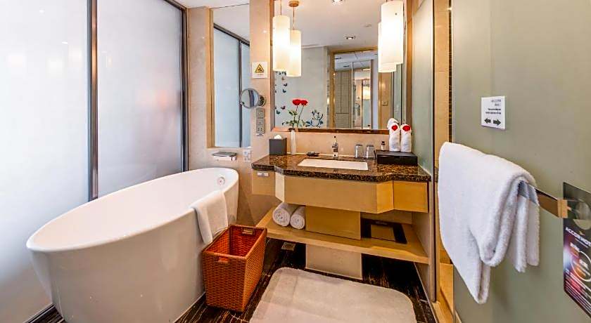 Pullman Linyi Lushang Hotel