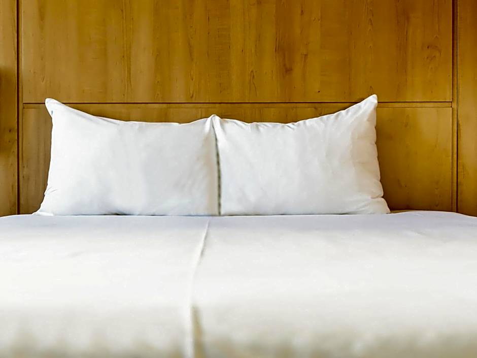 Ibis Girona