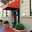 Club Hotel