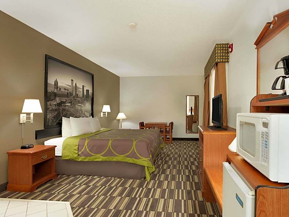 Super 8 by Wyndham Chatsworth/Dalton