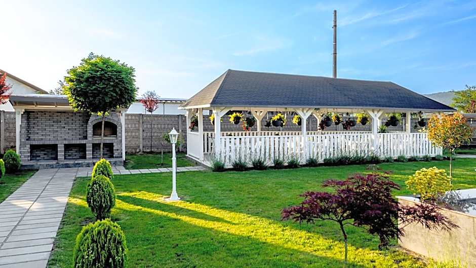 Pensiunea Sarmis Cristal