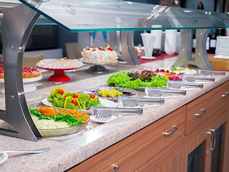 Ibis Curitiba Shopping