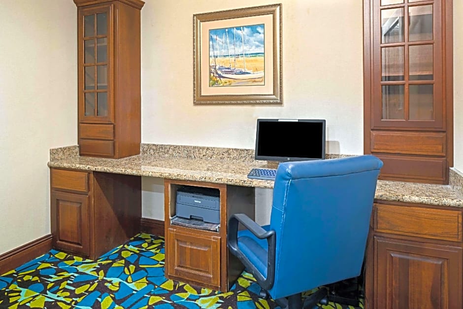 La Quinta by Wyndham Corpus Christi-N Padre Isl.
