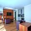 Pakat Suites Hotel