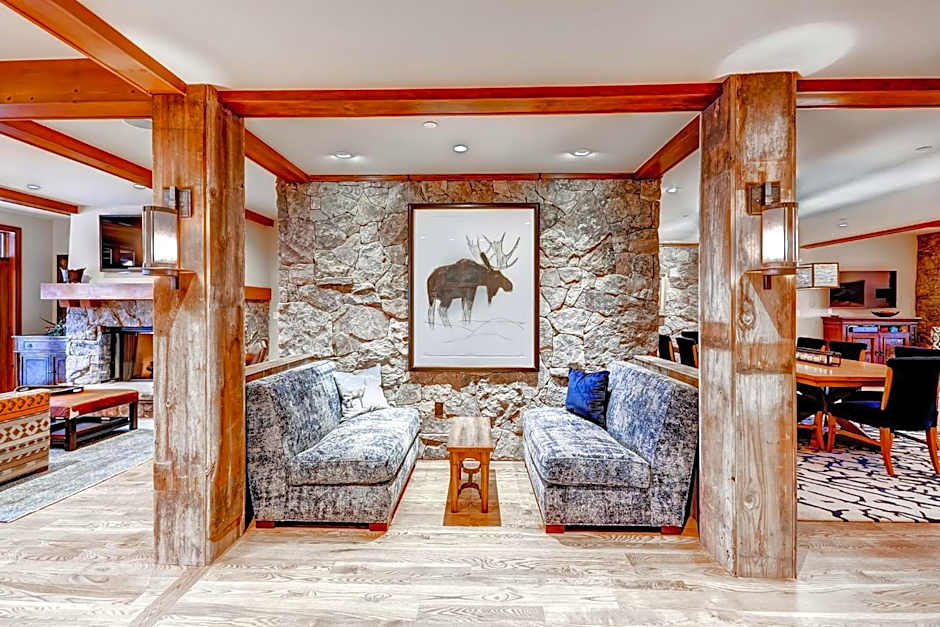 Bachelor Gulch Village