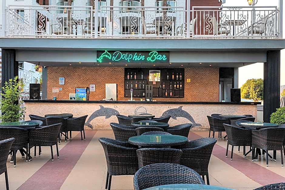 K Maris Hotel