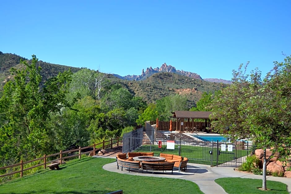 Holiday Inn Express Springdale - Zion National Park Area, an IHG Hotel